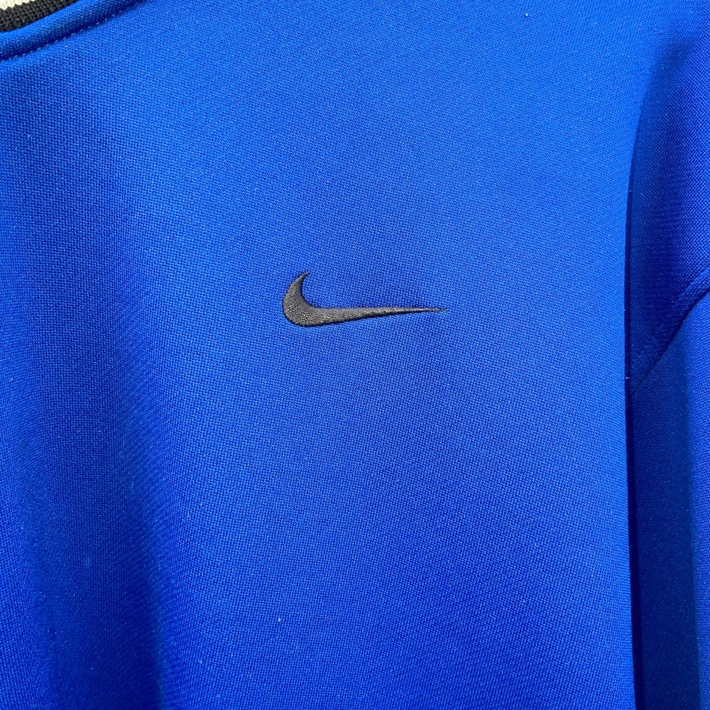 Nike Sweatshirt - Picture 2 of 3